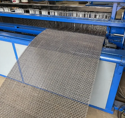 Crimped Wire Mesh Weaving Machine