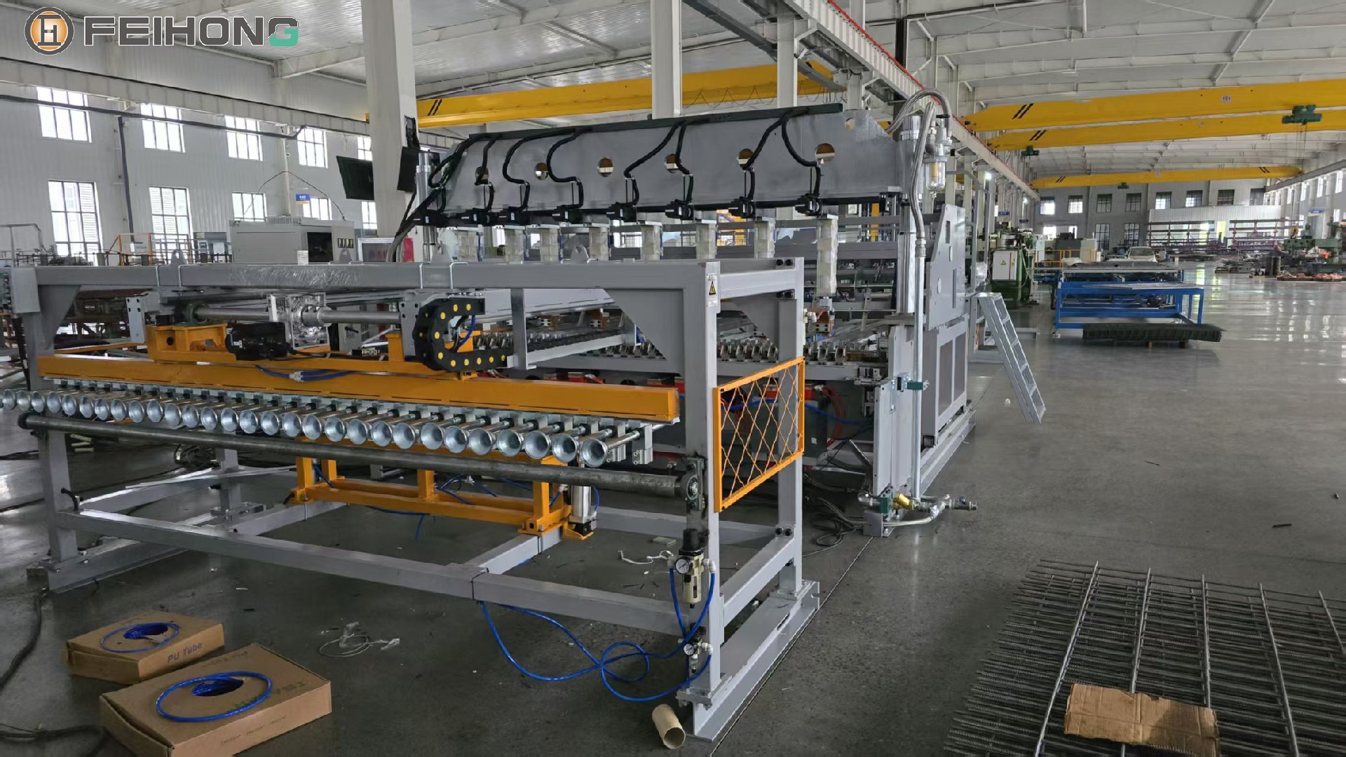 welding heads auto-moving type mesh welding machine